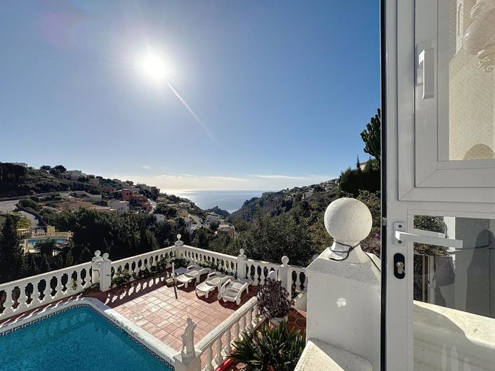 Image No.38-3 Bed Villa for sale