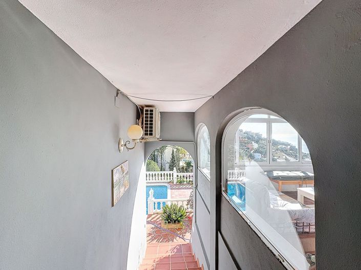 Image No.43-3 Bed Villa for sale