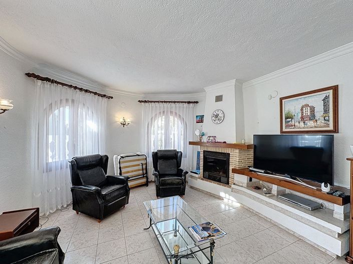 Image No.8-3 Bed Villa for sale