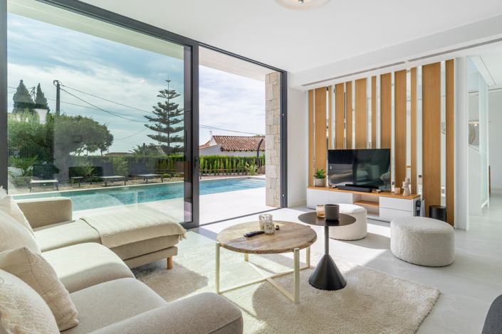 Image No.8-4 Bed Villa for sale