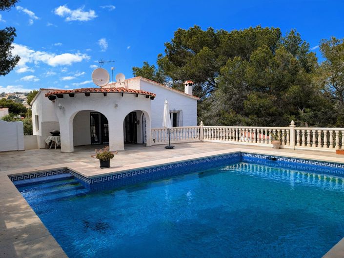 Image No.1-4 Bed Villa for sale