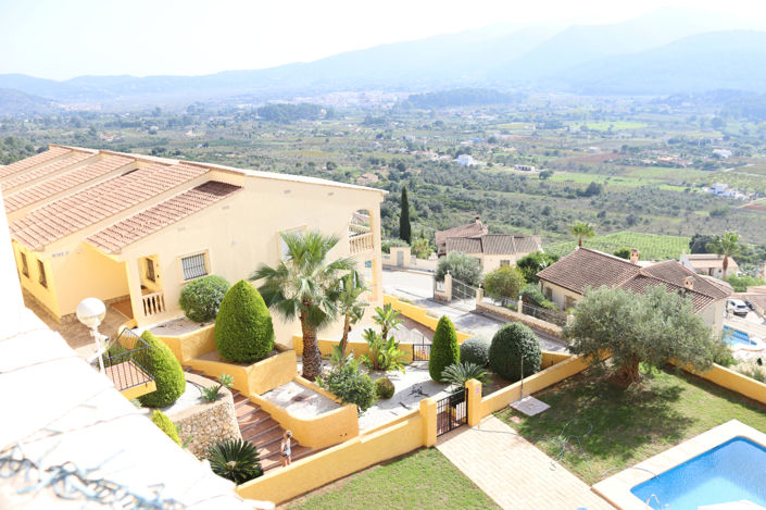 Image No.1-3 Bed Townhouse for sale