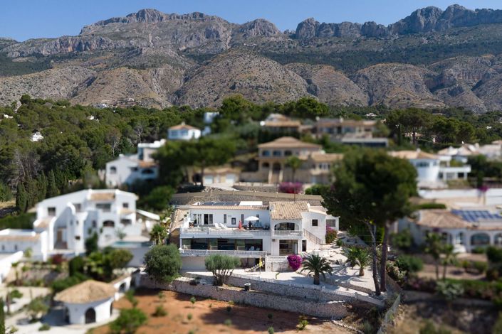 Image No.1-3 Bed Villa for sale