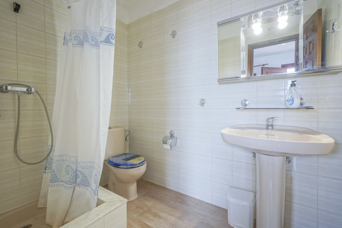 Image No.29-5 Bed Villa for sale