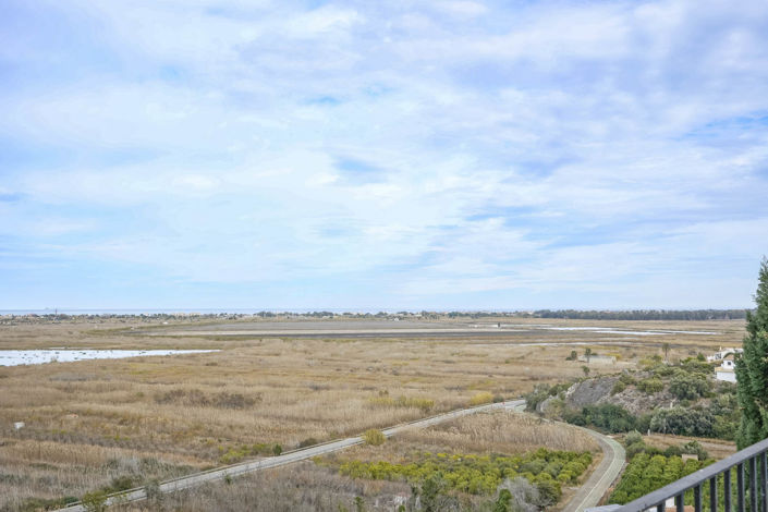 Image No.6-5 Bed Villa for sale