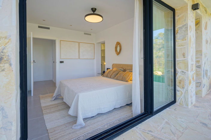 Image No.17-3 Bed Villa for sale