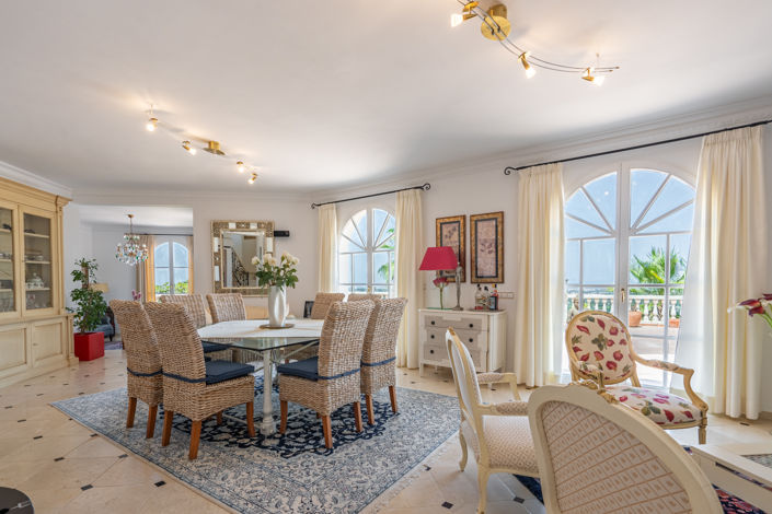 Image No.17-5 Bed Villa for sale