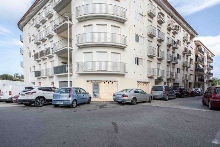 Image No.1-Commercial for sale