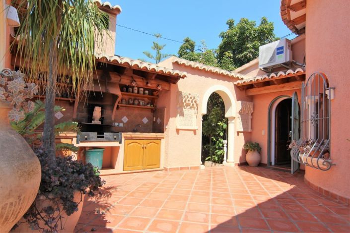 Image No.34-8 Bed Villa for sale