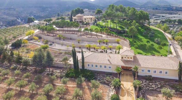 Image No.8-7 Bed Villa for sale