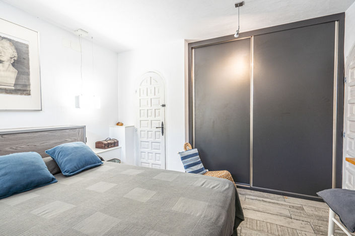 Image No.27-6 Bed Villa for sale