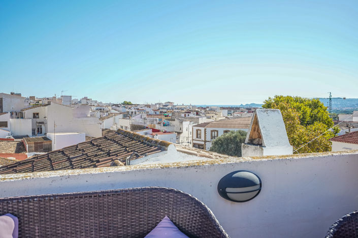 Image No.21-4 Bed Townhouse for sale