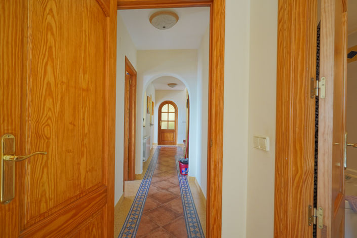 Image No.20-5 Bed Villa for sale