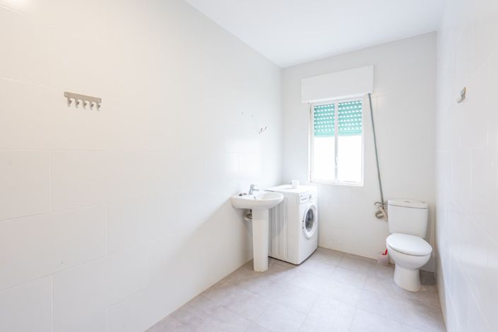 Image No.11-5 Bed Villa for sale