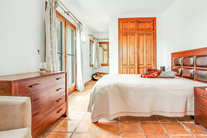 Image No.21-7 Bed Villa for sale