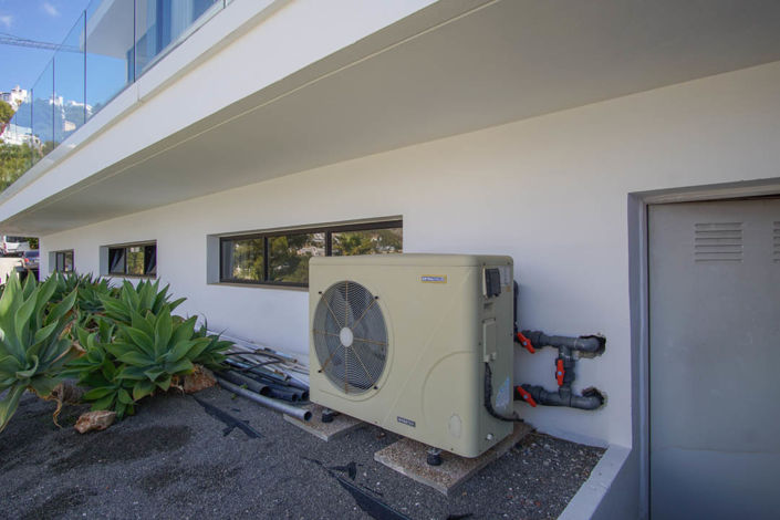 Image No.18-6 Bed Villa for sale