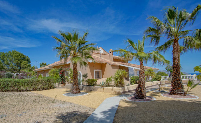 Image No.6-8 Bed Villa for sale