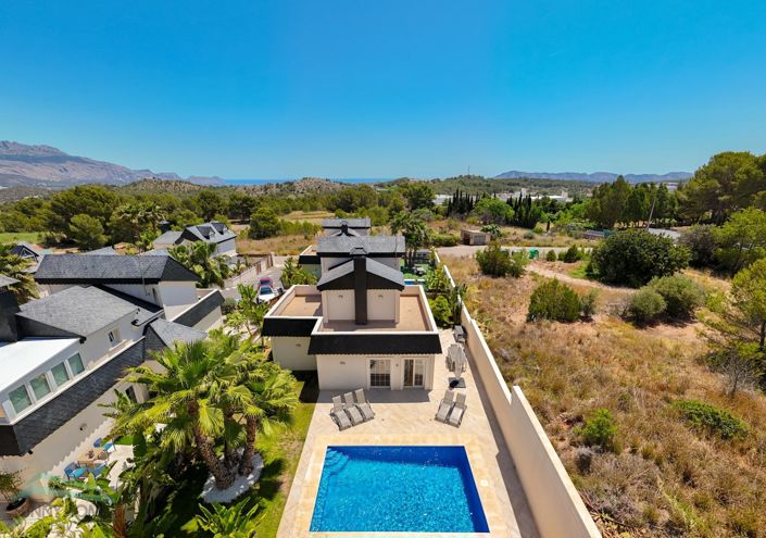 Image No.1-3 Bed Villa for sale