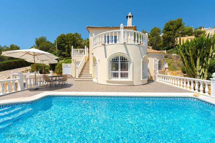 Image No.3-3 Bed Villa for sale