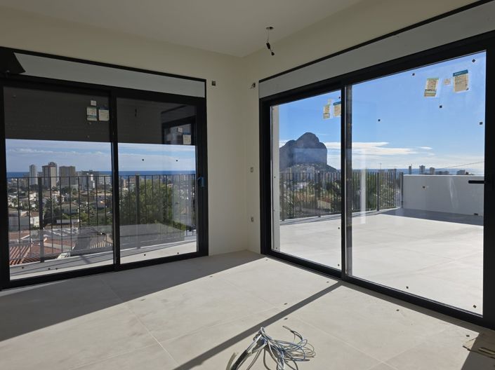 Image No.9-4 Bed Villa for sale