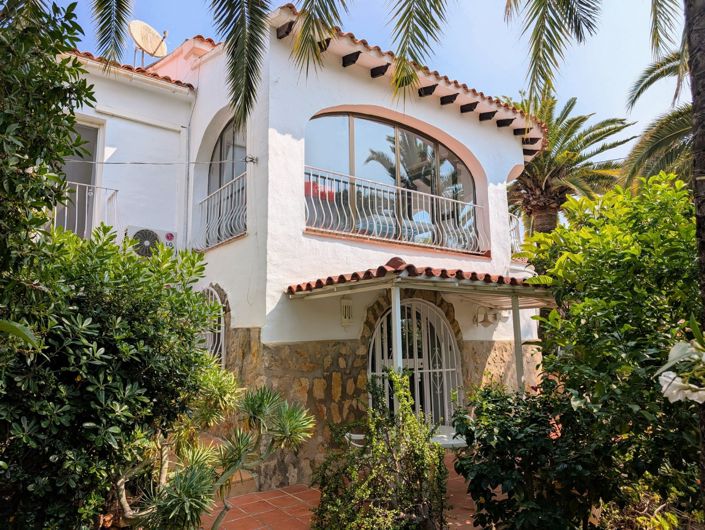 Image No.36-3 Bed Villa for sale