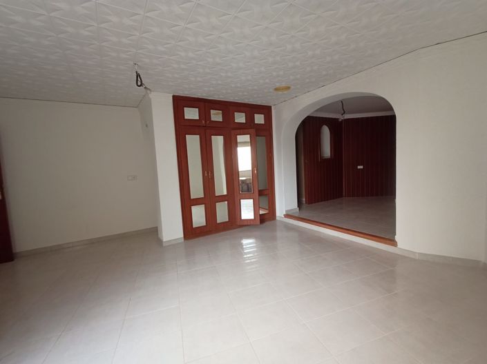 Image No.18-10 Bed Villa for sale