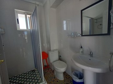 9b5da906-f809-4258-9d9b-928513d95641-12202328