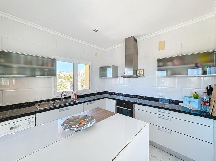 Image No.15-3 Bed Villa for sale