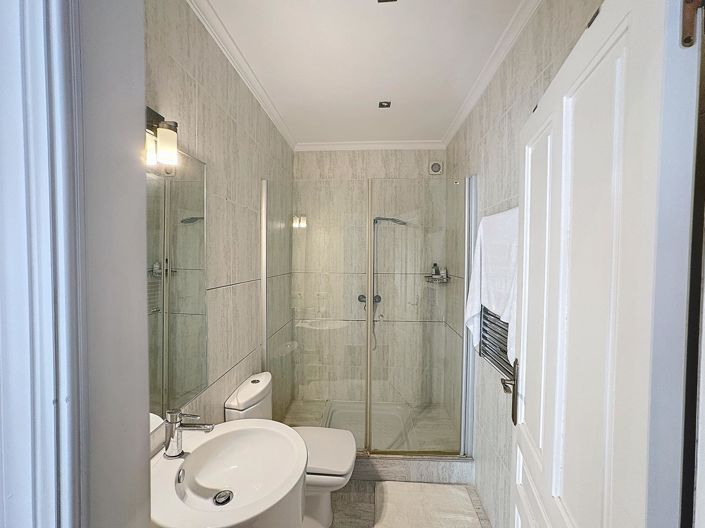 Image No.27-3 Bed Villa for sale