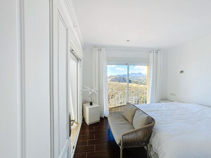 Image No.34-3 Bed Villa for sale