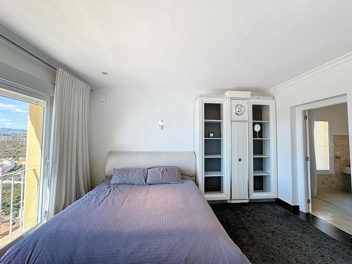 Image No.47-3 Bed Villa for sale