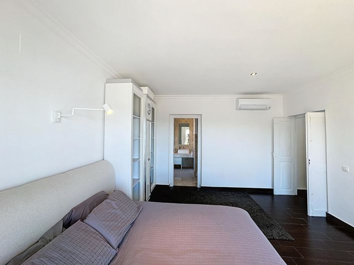 Image No.50-3 Bed Villa for sale