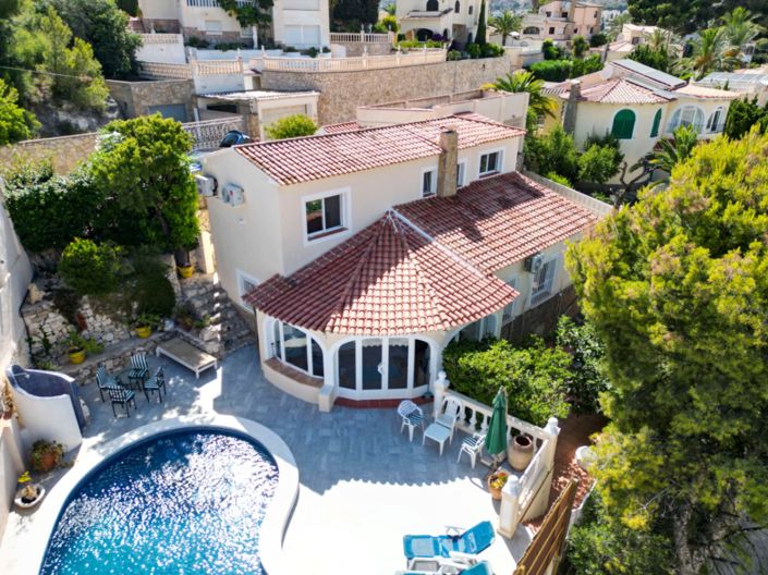 Image No.1-4 Bed Villa for sale