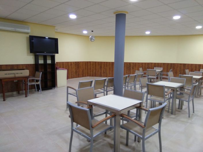 Image No.11-26 Bed Commercial for sale