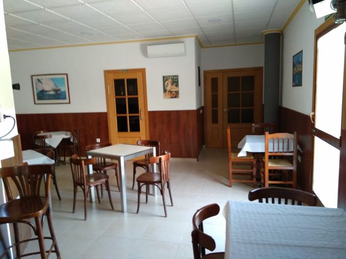 Image No.13-26 Bed Commercial for sale