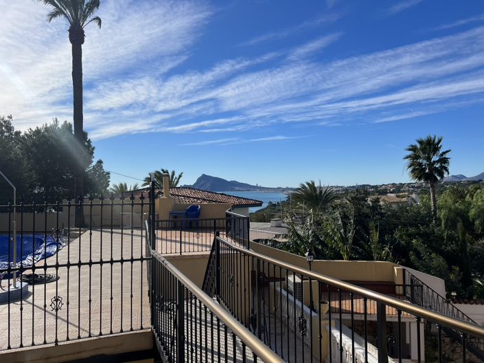 Image No.29-26 Bed Commercial for sale