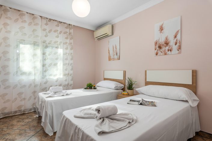 Image No.27-6 Bed Villa for sale