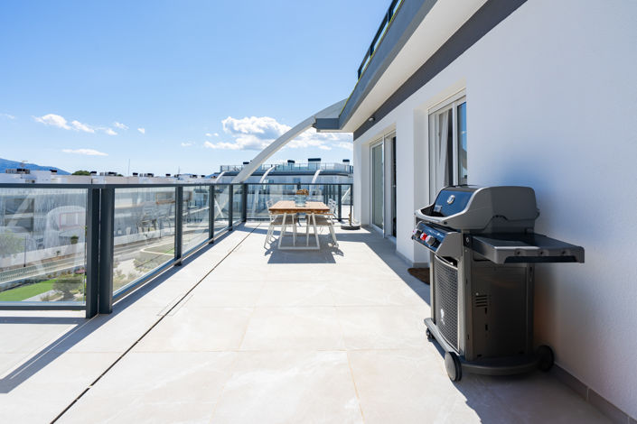 Image No.14-3 Bed Apartment for sale