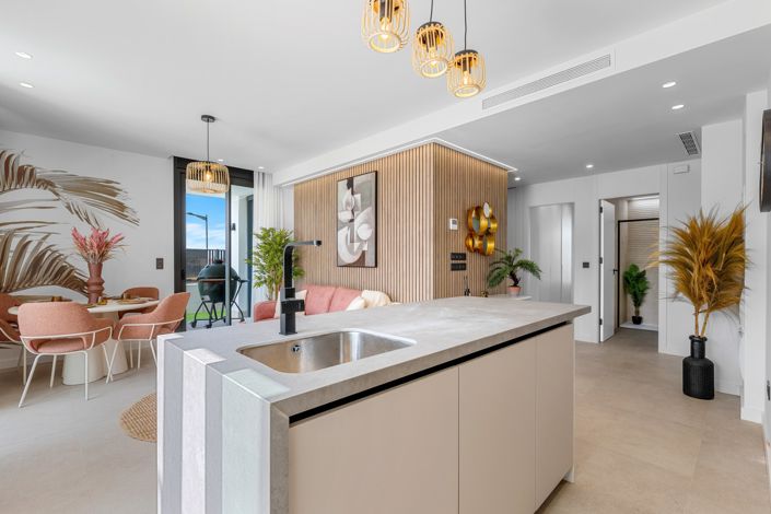 Image No.9-3 Bed Apartment for sale