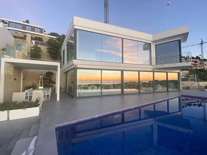 Image No.1-5 Bed Villa for sale