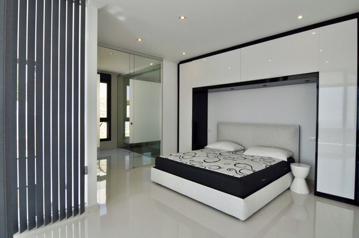 Image No.15-5 Bed Villa for sale