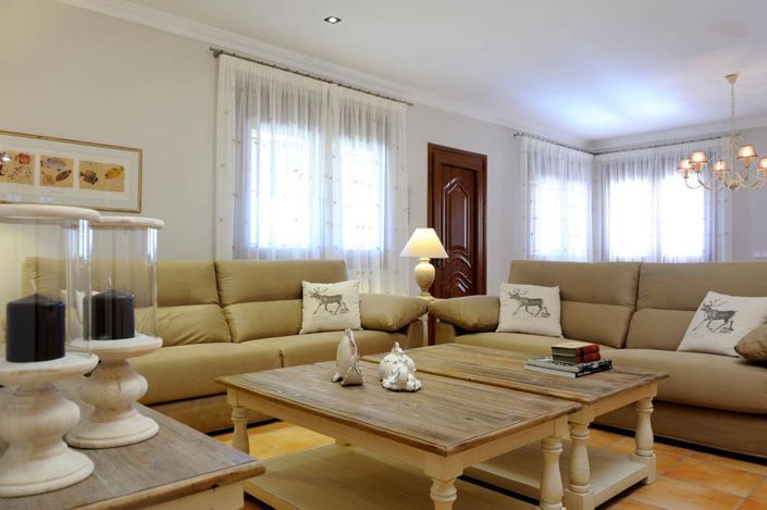 Image No.8-8 Bed Villa for sale