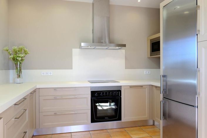 Image No.9-8 Bed Villa for sale