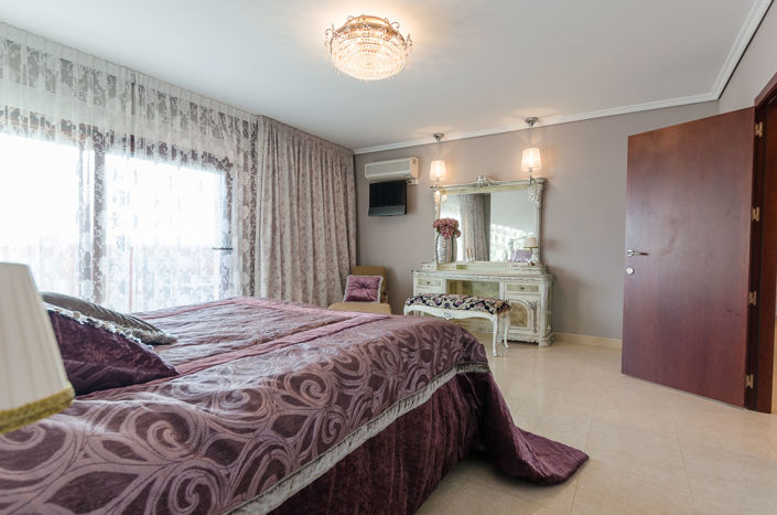 Image No.15-7 Bed Villa for sale