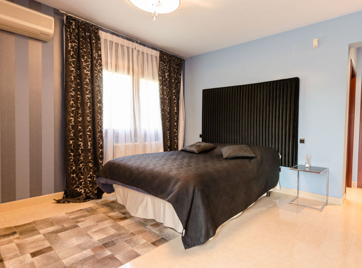 Image No.16-7 Bed Villa for sale