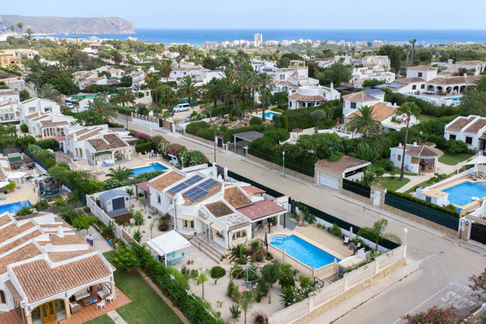 Image No.1-3 Bed Villa for sale