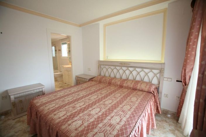 Image No.15-3 Bed Apartment for sale