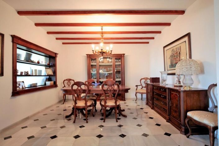 Image No.11-6 Bed Villa for sale