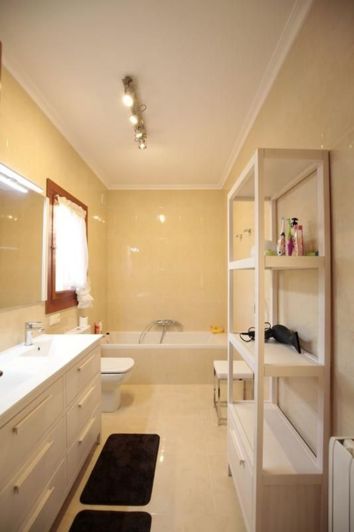 Image No.12-6 Bed Villa for sale