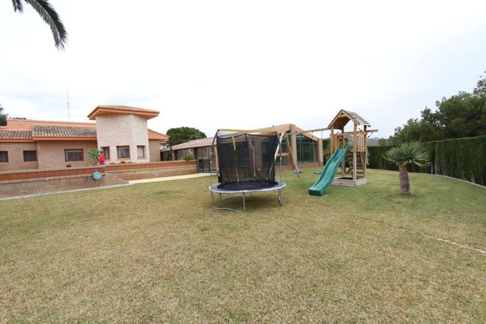 Image No.4-5 Bed Villa for sale